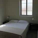 Nwt Paradise Urban Hostel *