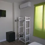 Nwt Paradise Urban Hostel