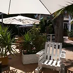 Nwt Paradise Urban Hostel Alicante