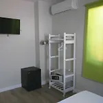 Nwt Paradise Urban Hostel