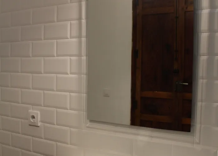 Nwt Paradise Urban Хостел