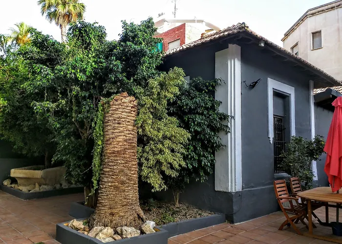 Nwt Paradise Urban Хостел *